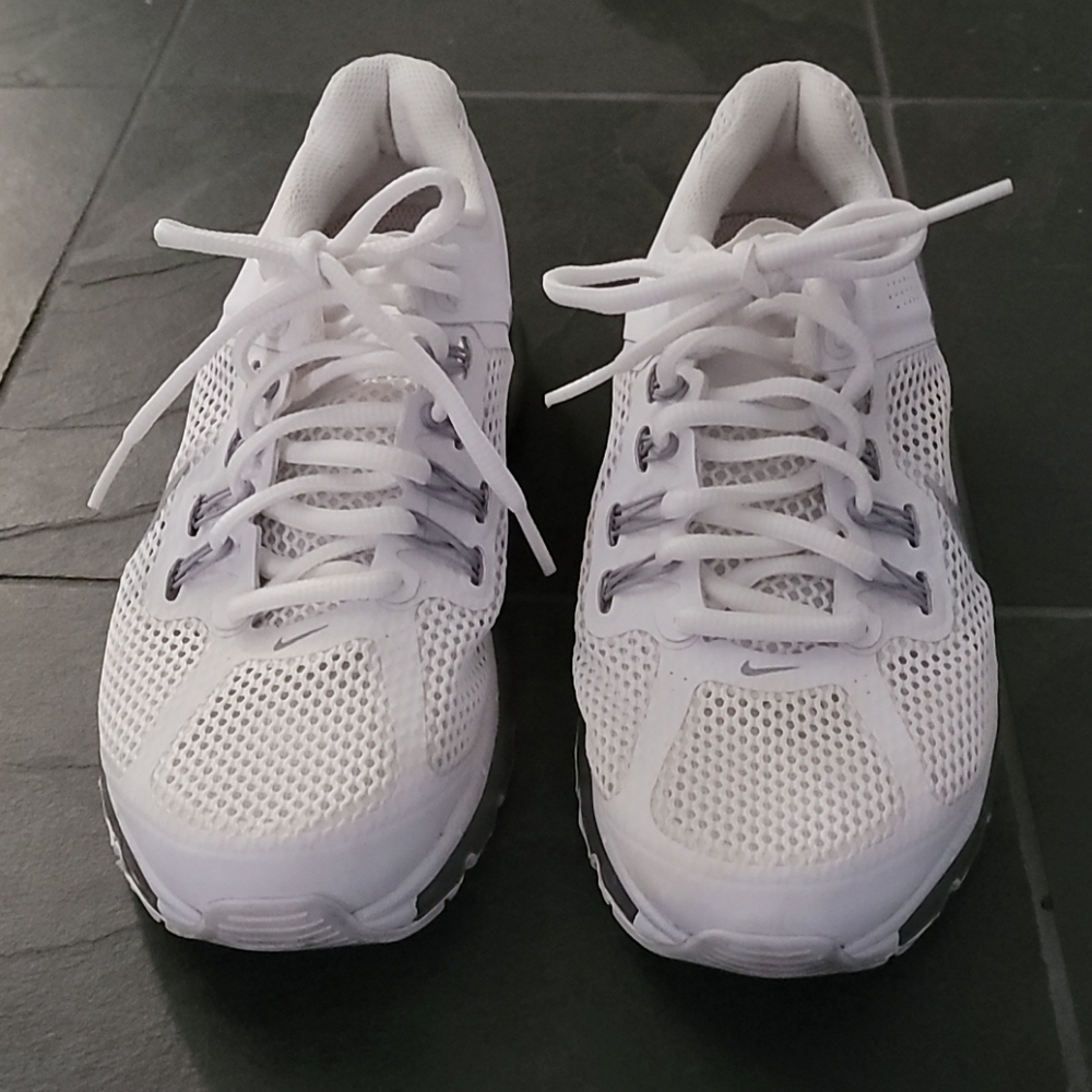Nike Air Max white 8.5